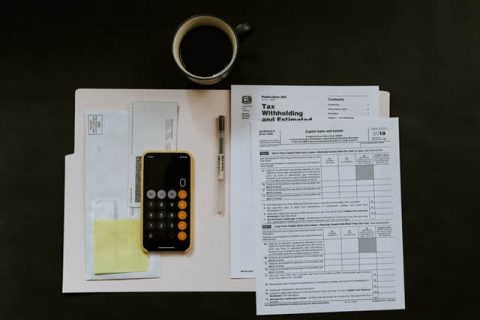 拉薩的企業(yè)，選擇代理記賬和自己請(qǐng)專職會(huì)計(jì)記賬哪個(gè)更劃算？